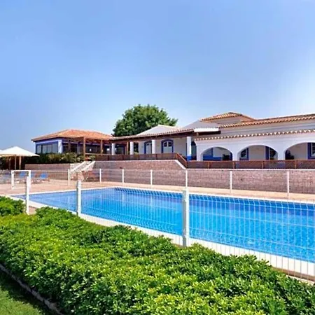 Вилла Sleeps 14 Pool Air Con Wifi *