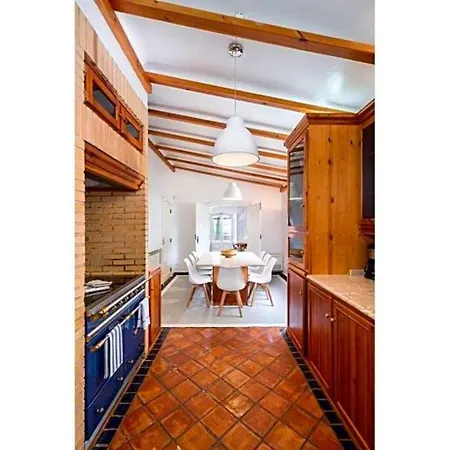 Sleeps 14 Pool Air Con Wifi *